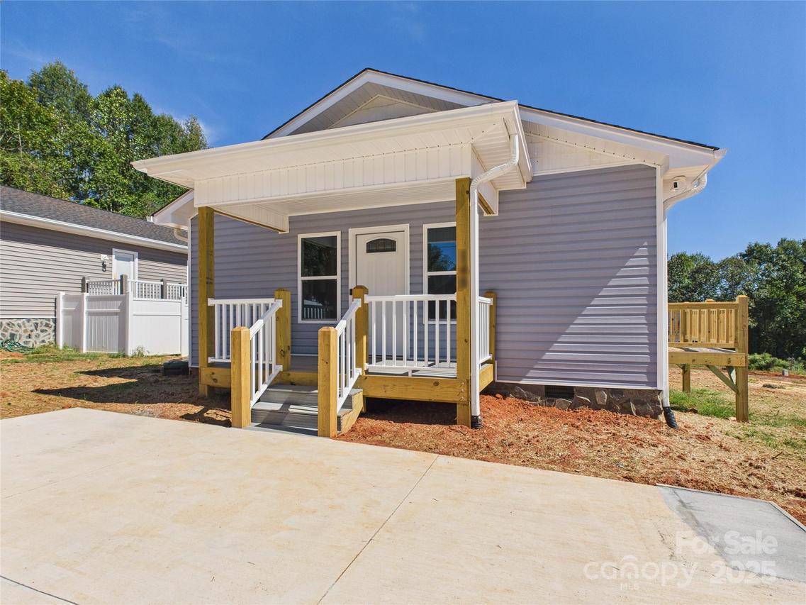 148 Duke St., Granite Falls, NC 28613