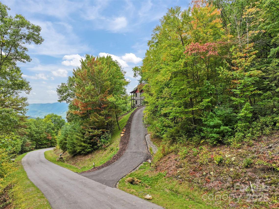 621 Macallan Dr. #320, Waynesville, NC 28786