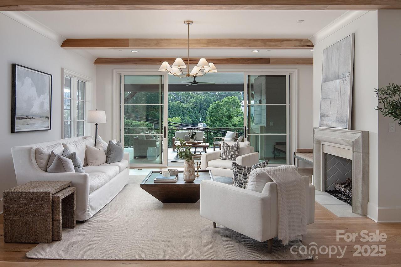 1214 S Kings Dr. #A, Charlotte, NC 28207