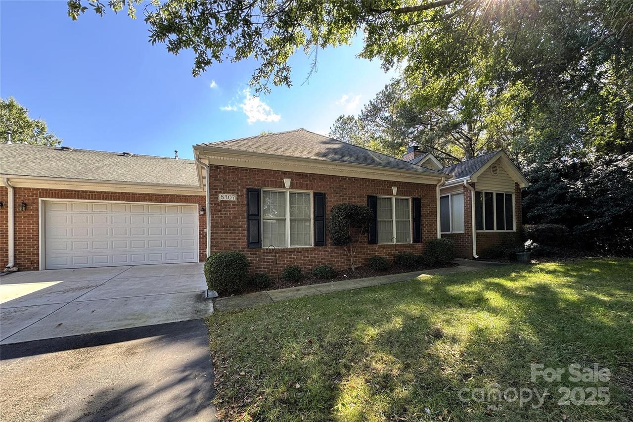 8307 Olde Troon Dr., Charlotte, NC 28277