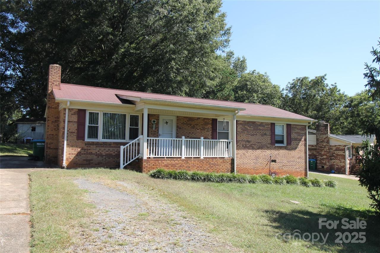 207 Arc St., Bessemer City, NC 28016