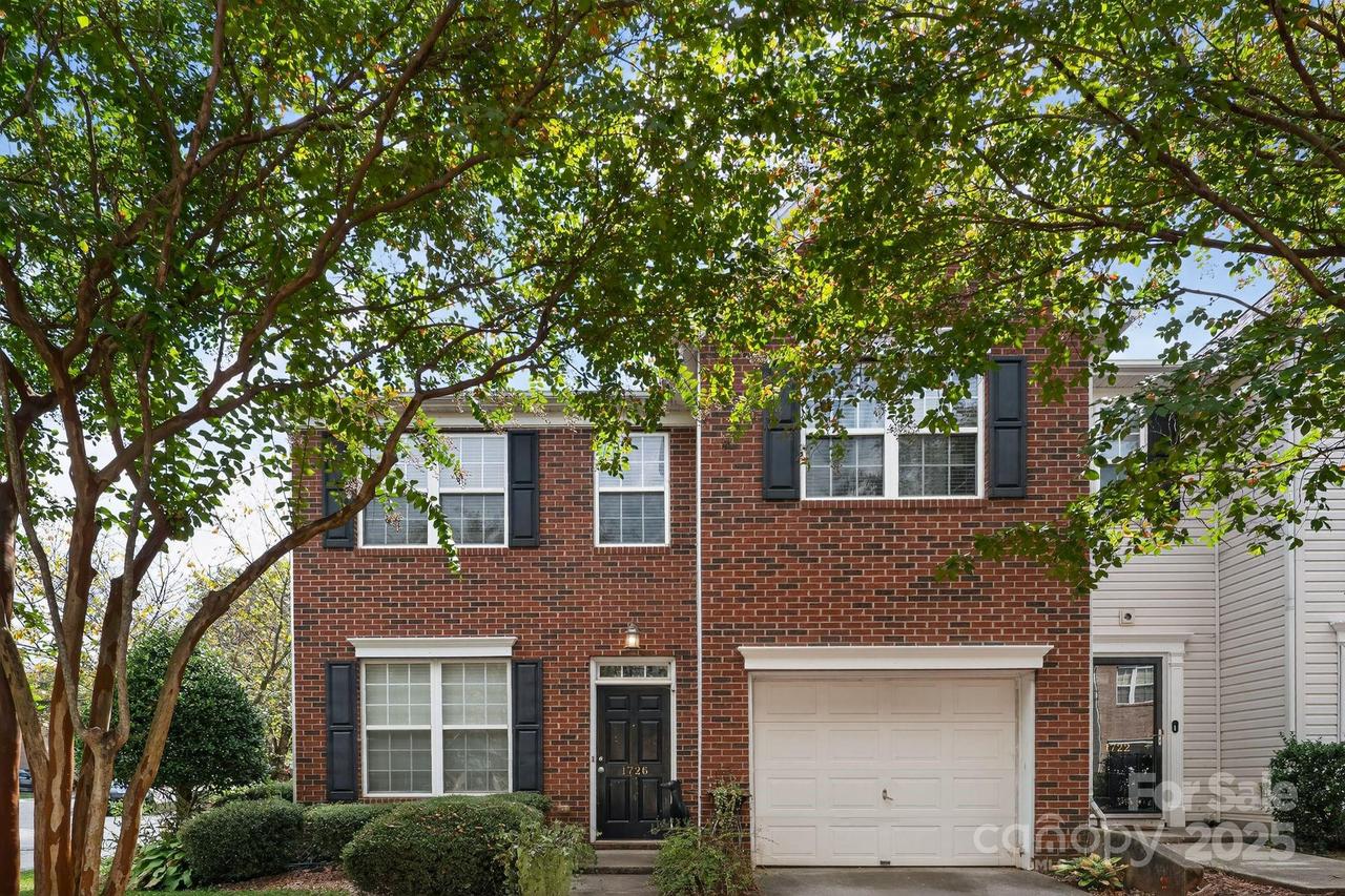 1726 Glenlea Vista Ct., Charlotte, NC 28216
