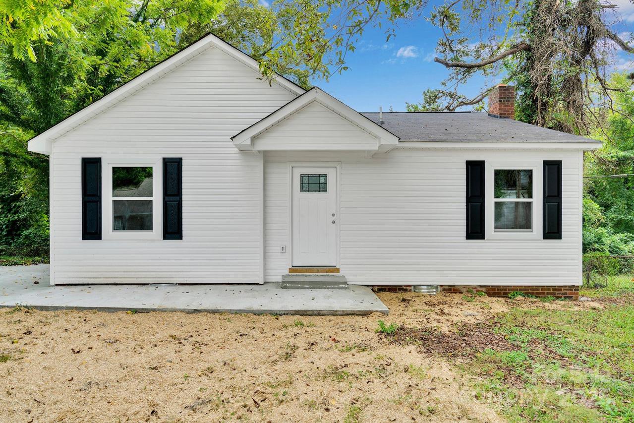 810 N Weldon St., Gastonia, NC 28052