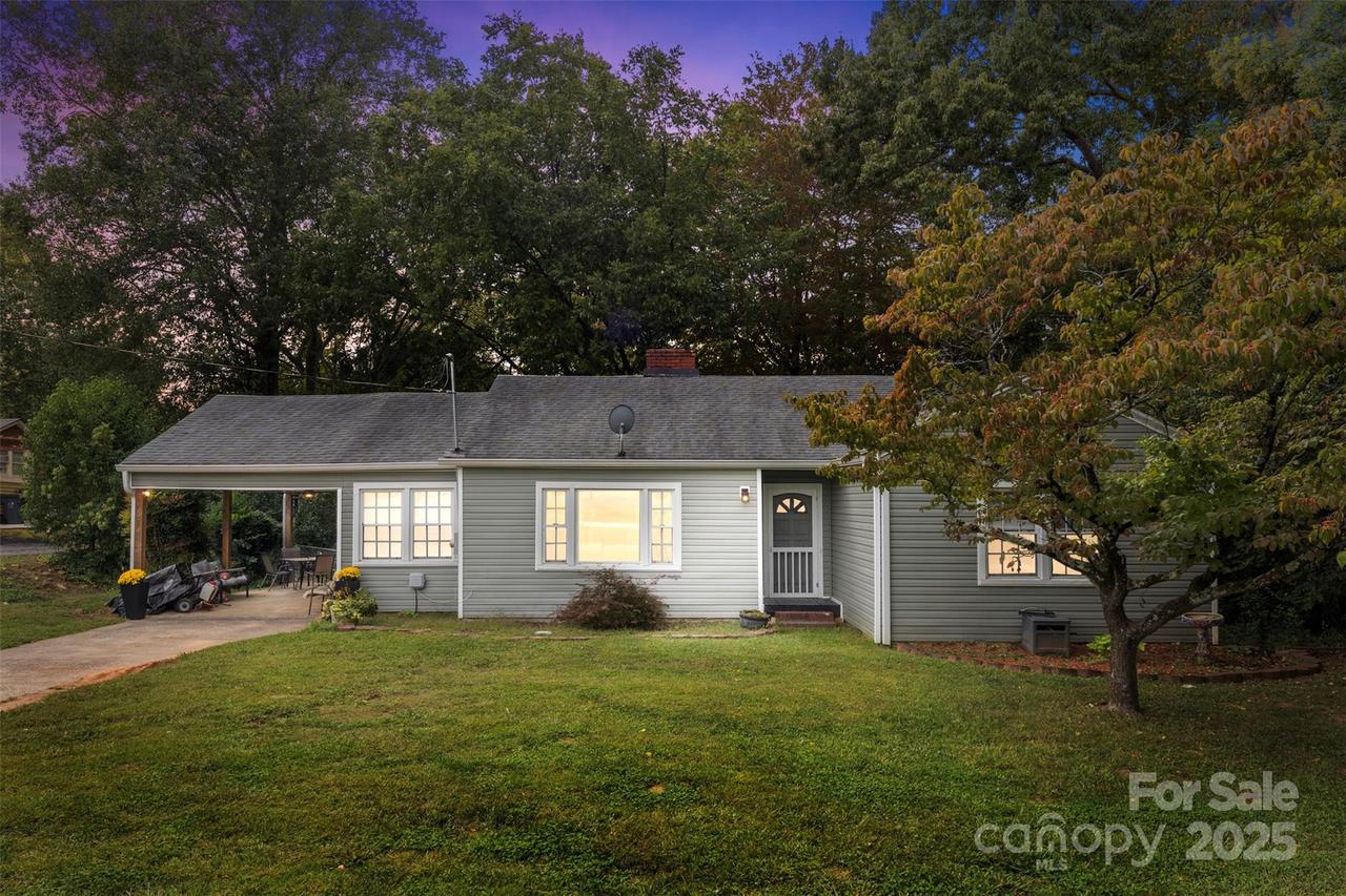 310 S Main St., Stanley, NC 28164