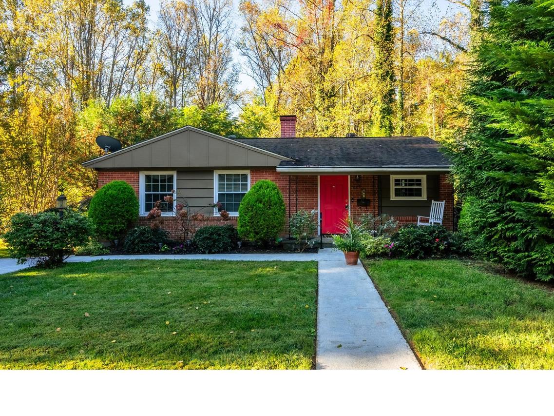 609 Probart St., Brevard, NC 28712
