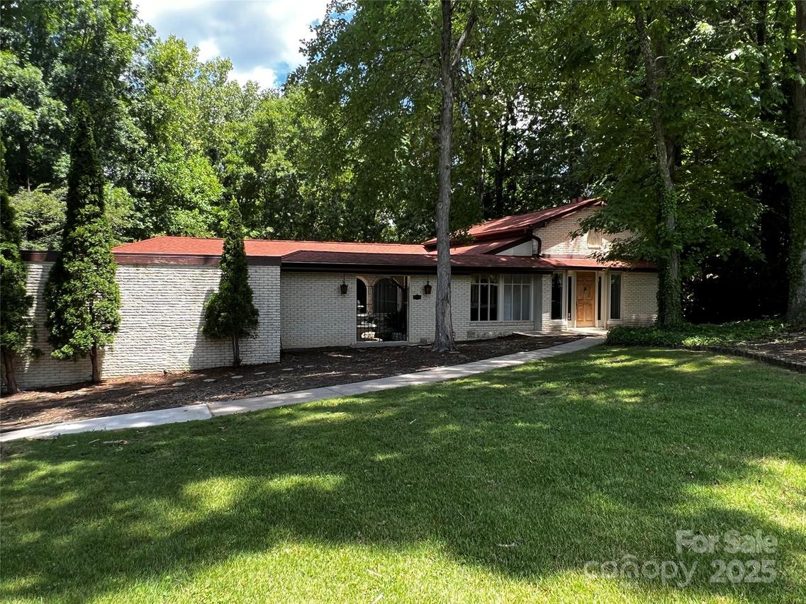 9520 Hickory Creek Rd., Charlotte, NC 28214