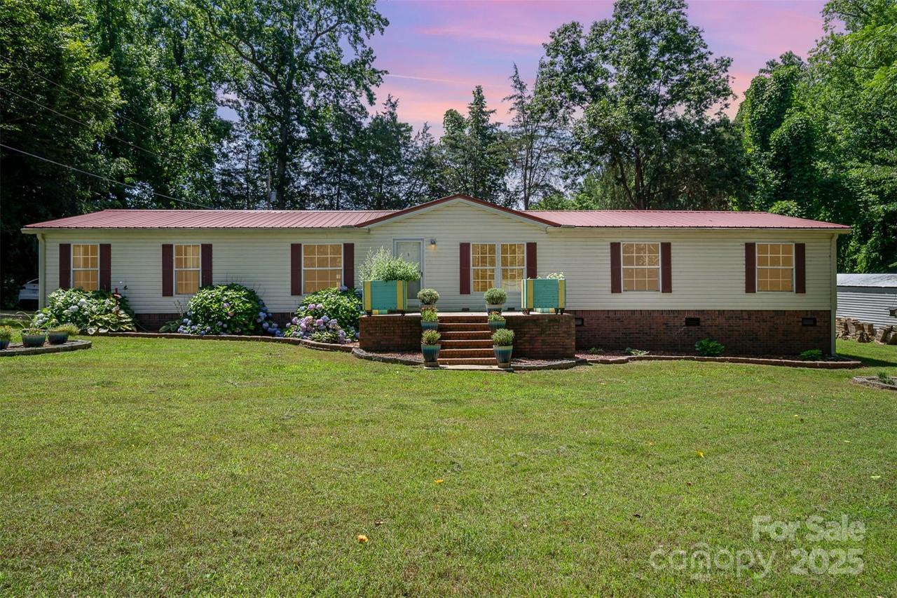 495 Brumley Rd., Mooresville, NC 28115