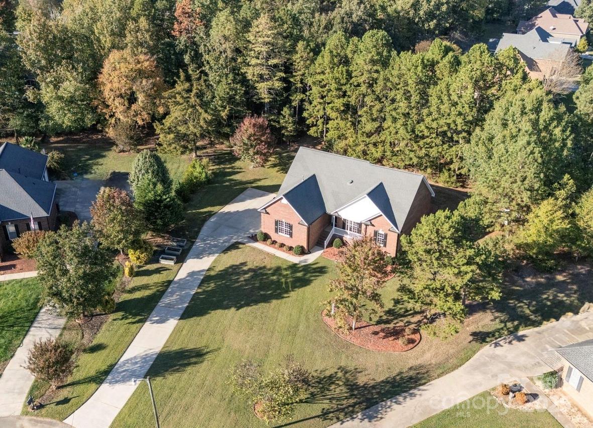 2337 Hunter Davis Ct., Monroe, NC 28110