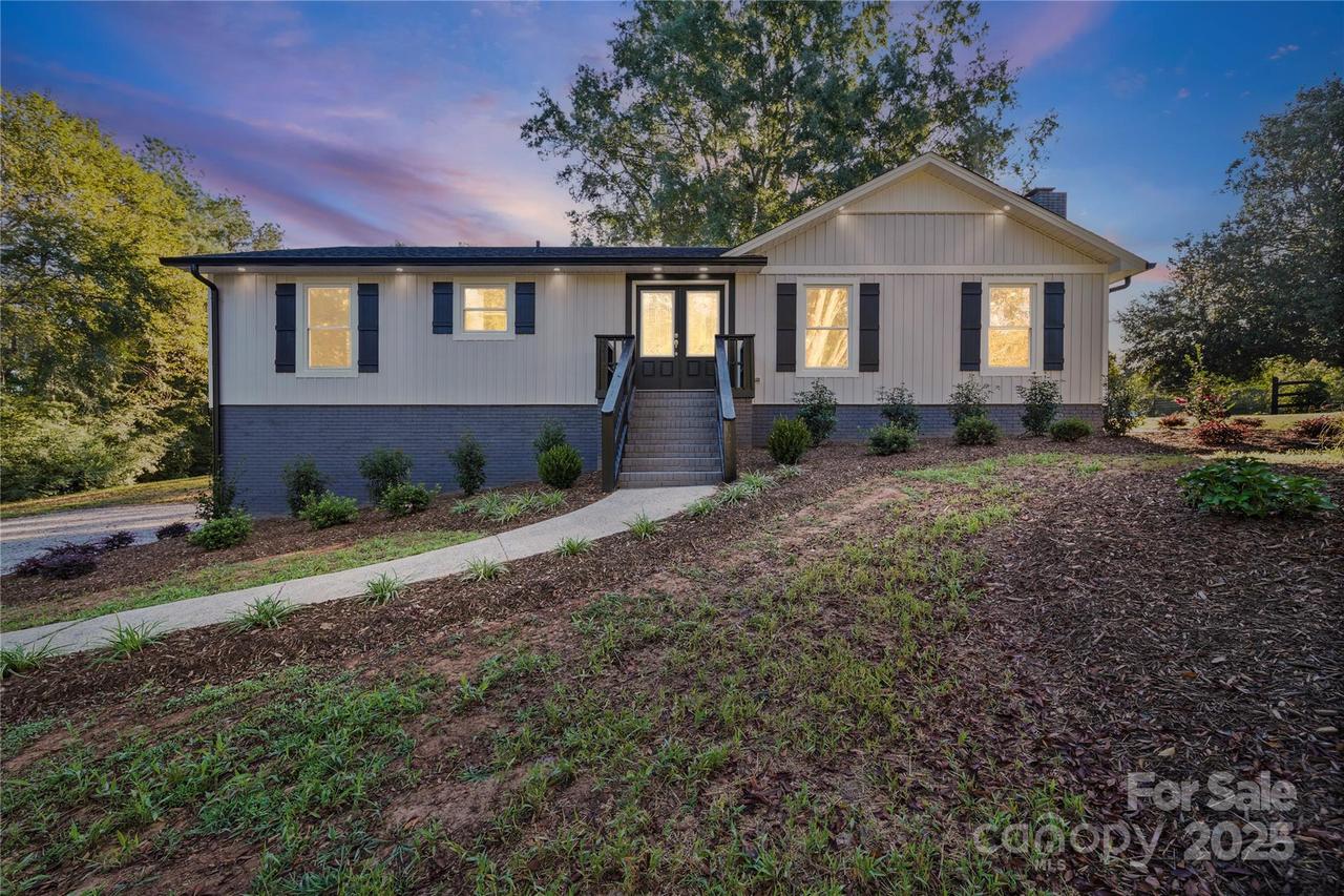 2809 Castlebrook Dr., Monroe, NC 28112