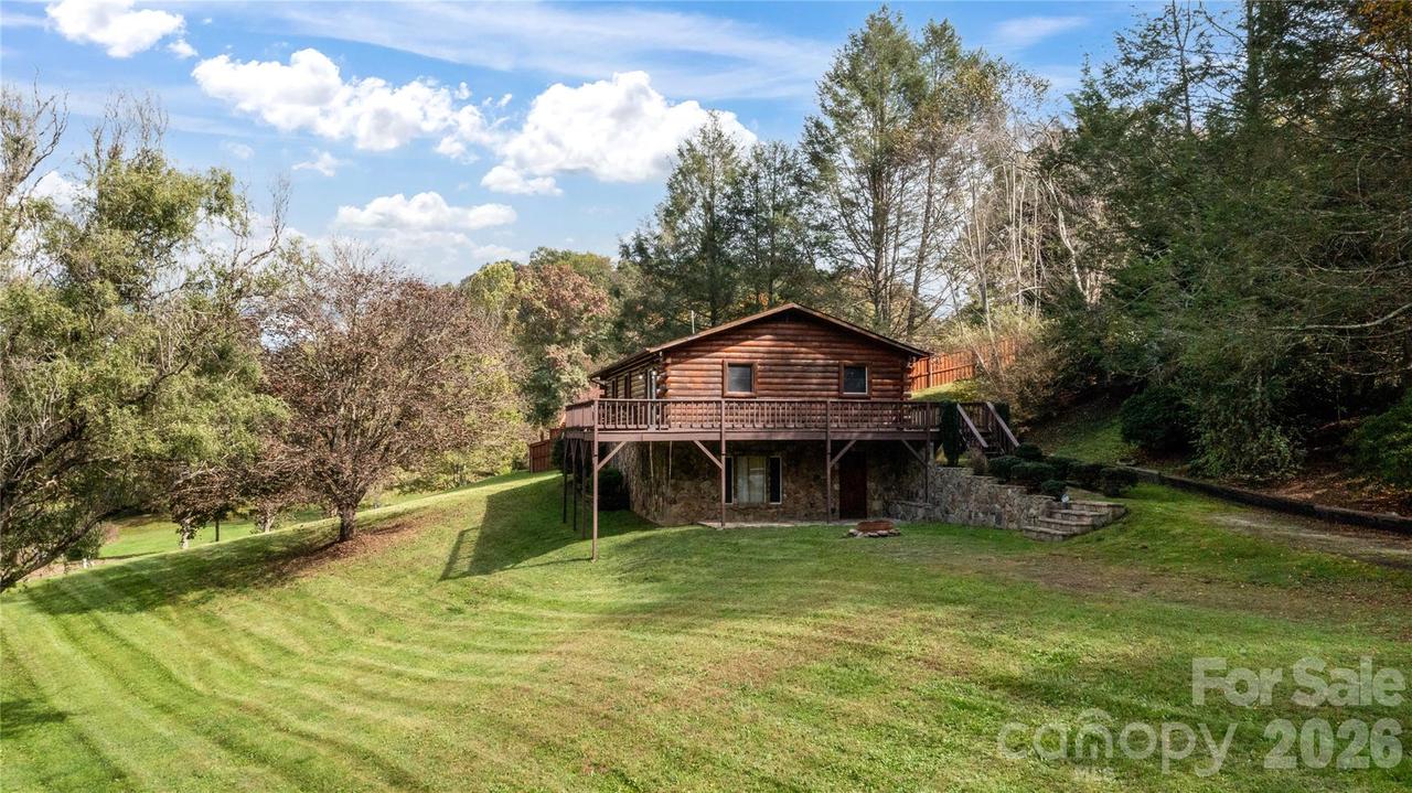 205 L And E Meadows Dr., Waynesville, NC 28786
