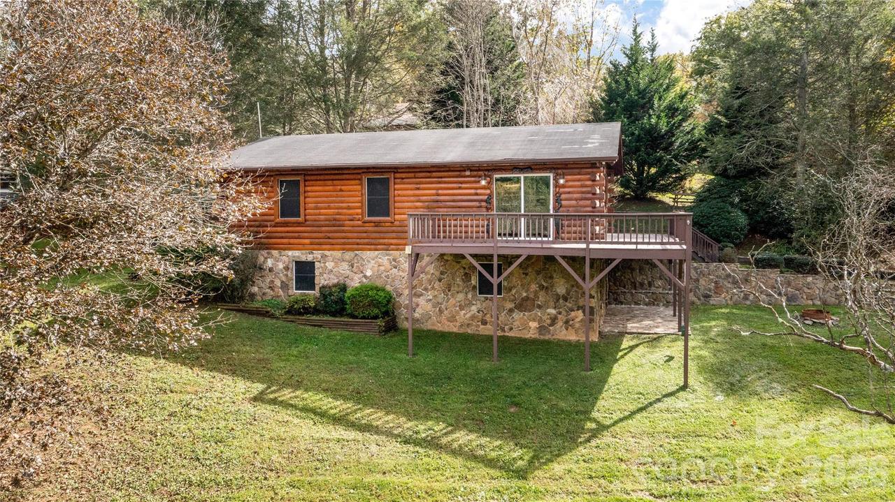 205 L And E Meadows Dr., Waynesville, NC 28786