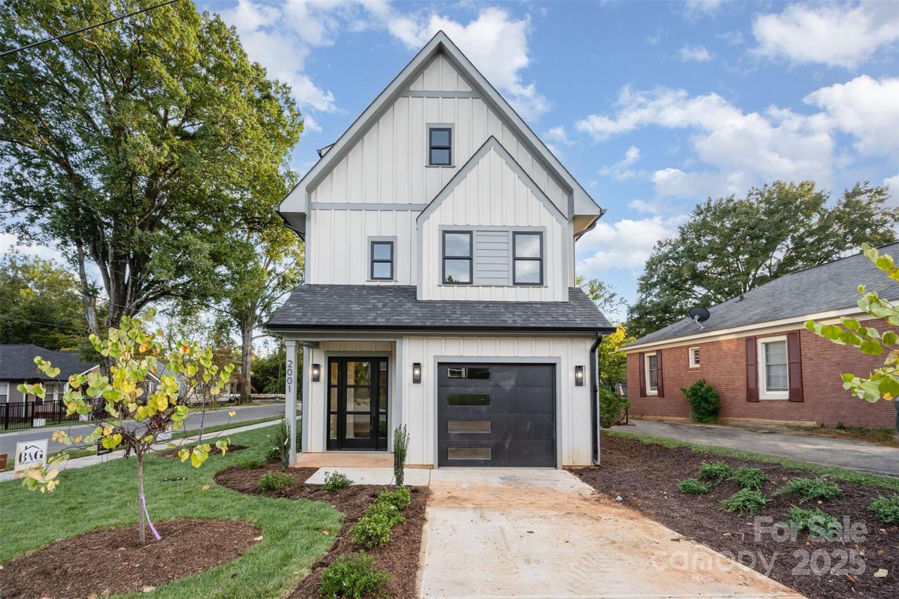 2001 Renner St., Charlotte, NC 28216