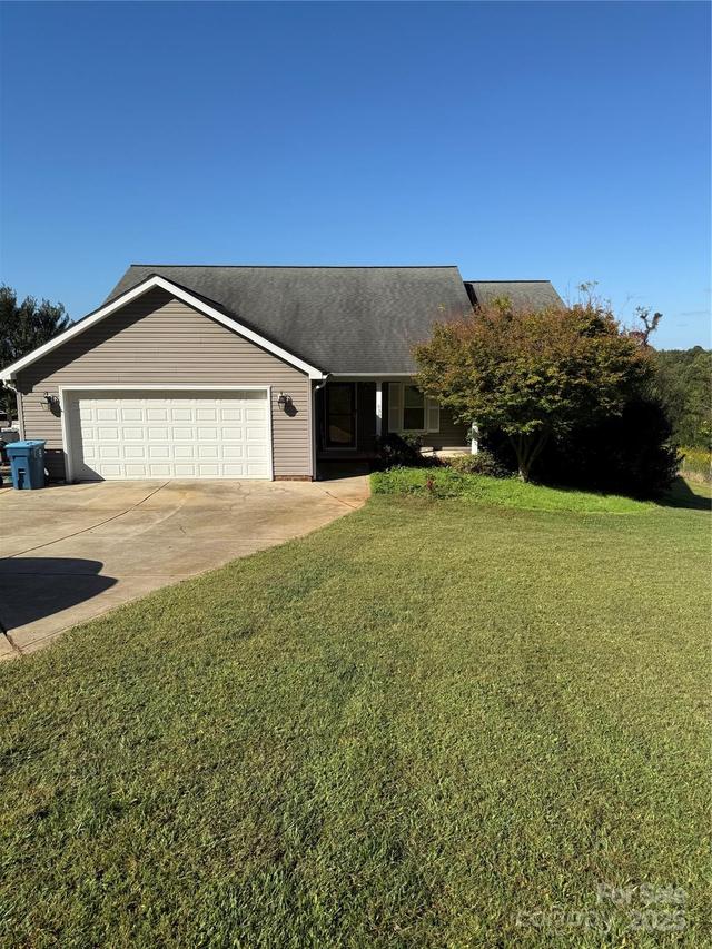638 Lackey Mountain Rd., Hiddenite, NC 28636