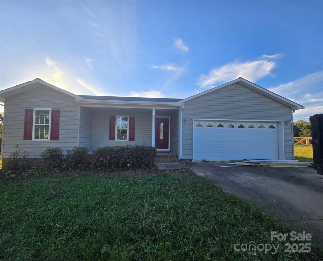 304 Walkers Ridge Rd., Shelby, NC 28152