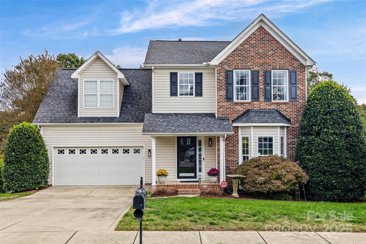 104 Lighthouse Rd., Mount Holly, NC 28120
