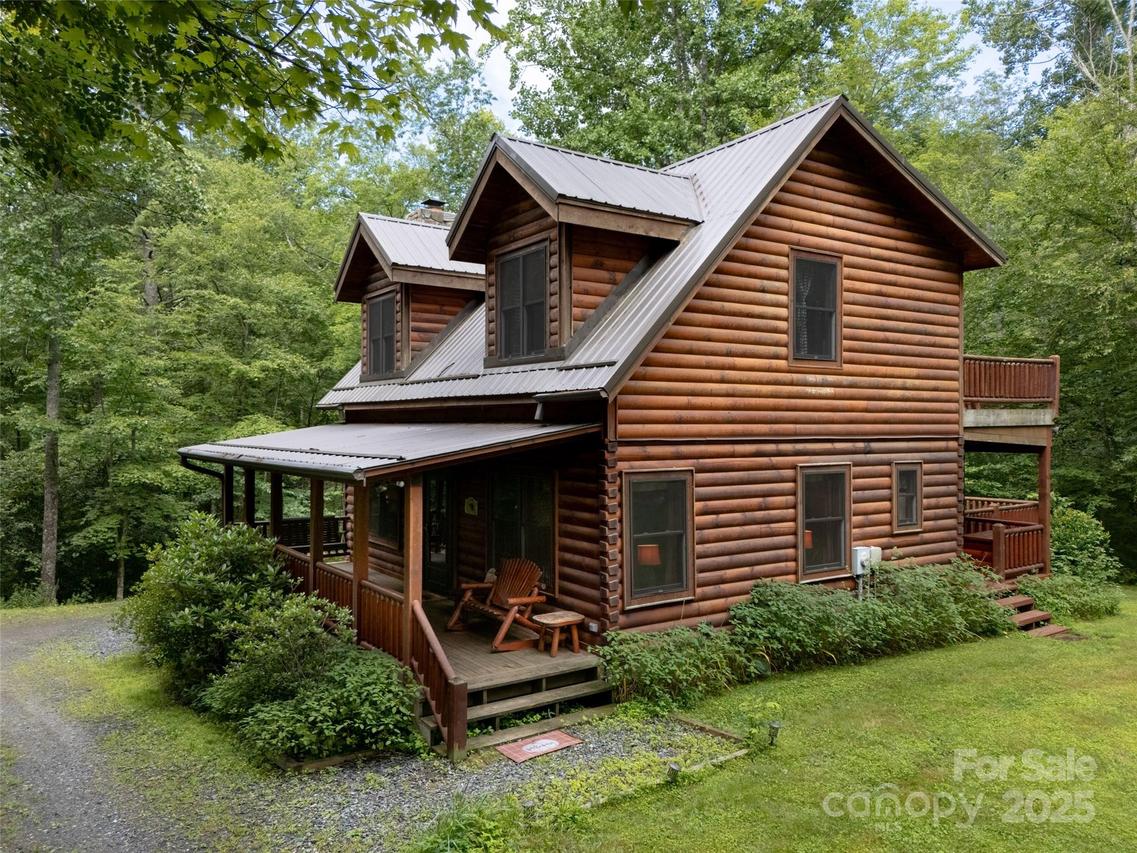 901 Mile High Lake Rd., West Jefferson, NC 28694