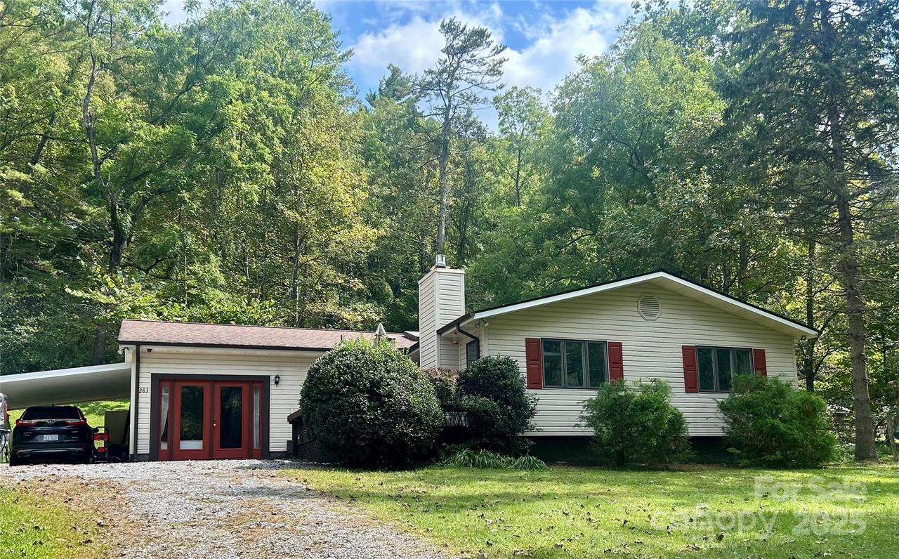 283 Bull Creek Rd., Asheville, NC 28805