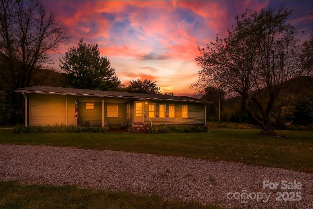 2148 Pisgah Hwy., Candler, NC 28715