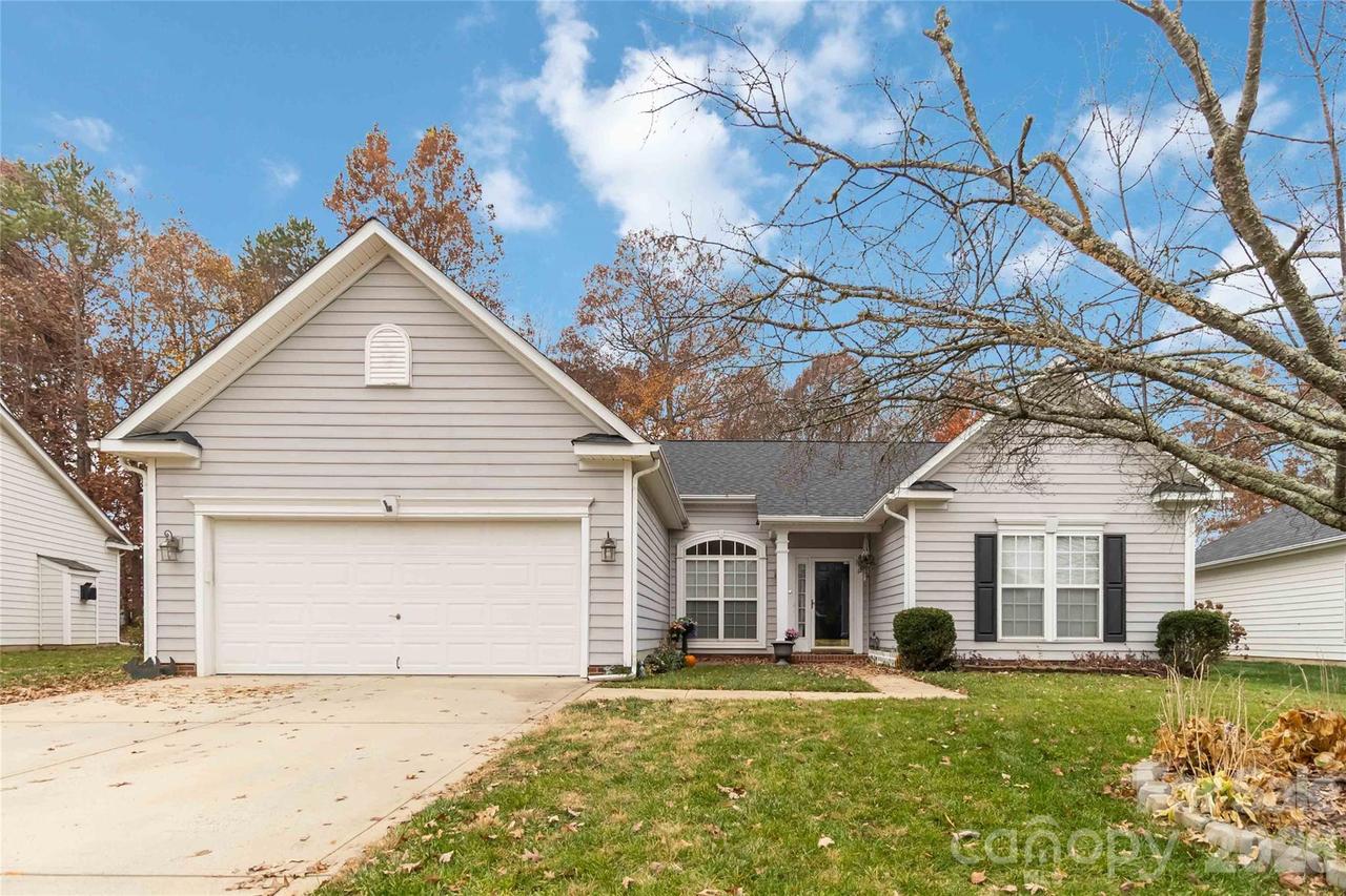 1002 Lavenham Pl., Indian Trail, NC 28079