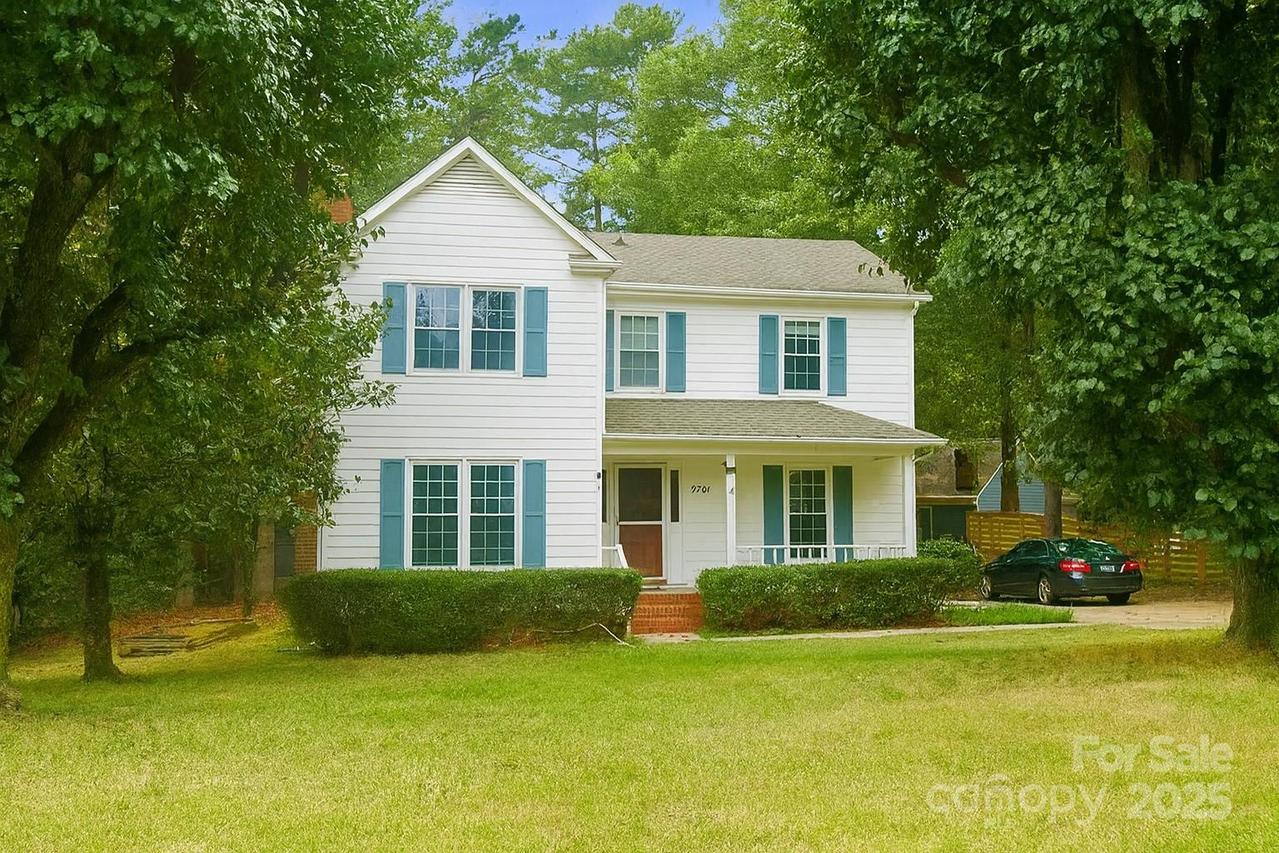 9701 Kent Village Dr., Charlotte, NC 28269
