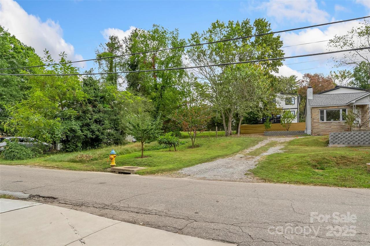 20 Merchant St., Asheville, NC 28803