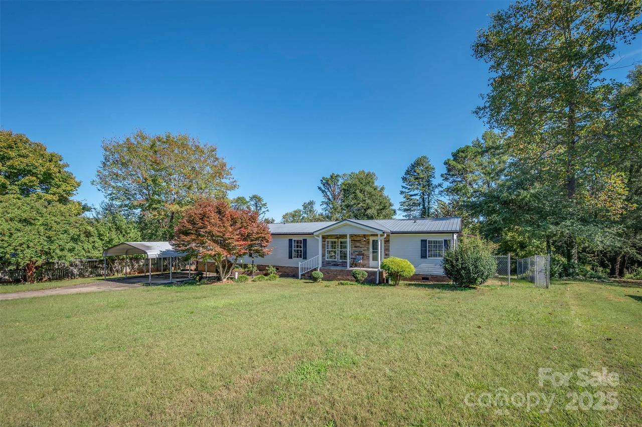 553 New Hope Rd., Rutherfordton, NC 28139