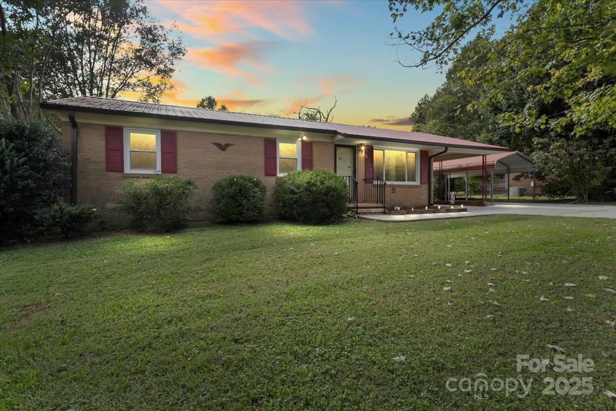 2126 Amesbury Dr., Shelby, NC 28152