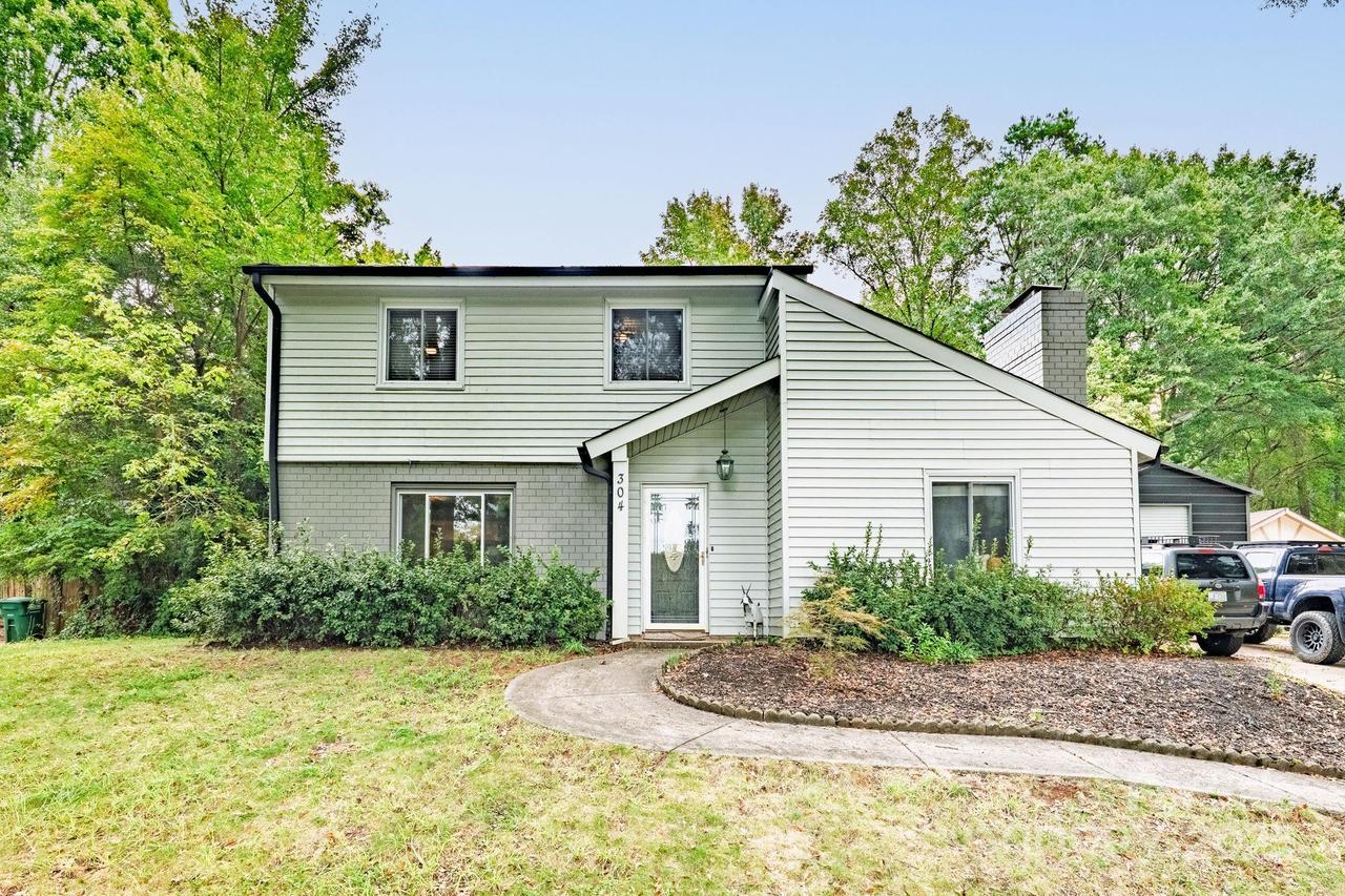 304 Greenwood Pl., Belmont, NC 28012