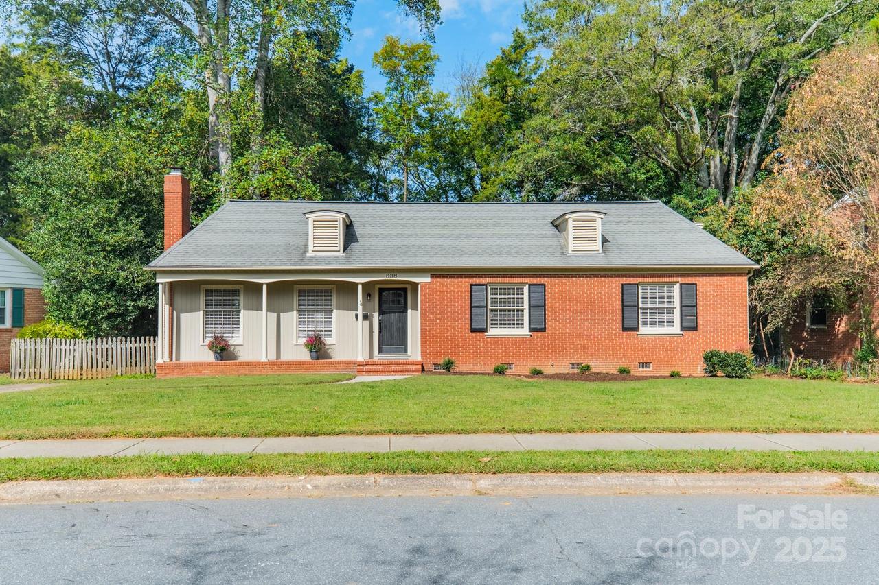 636 Reynolds Dr., Charlotte, NC 28209
