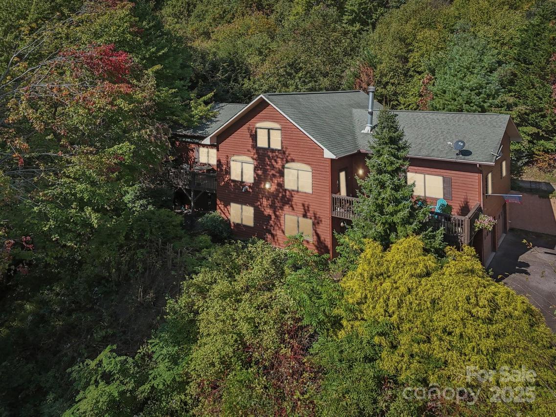 3238 Utah Mountain Rd., Waynesville, NC 2876