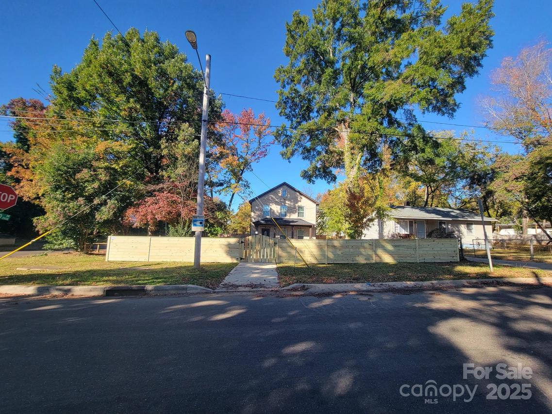 3531 Markland Dr., Charlotte, NC 28208