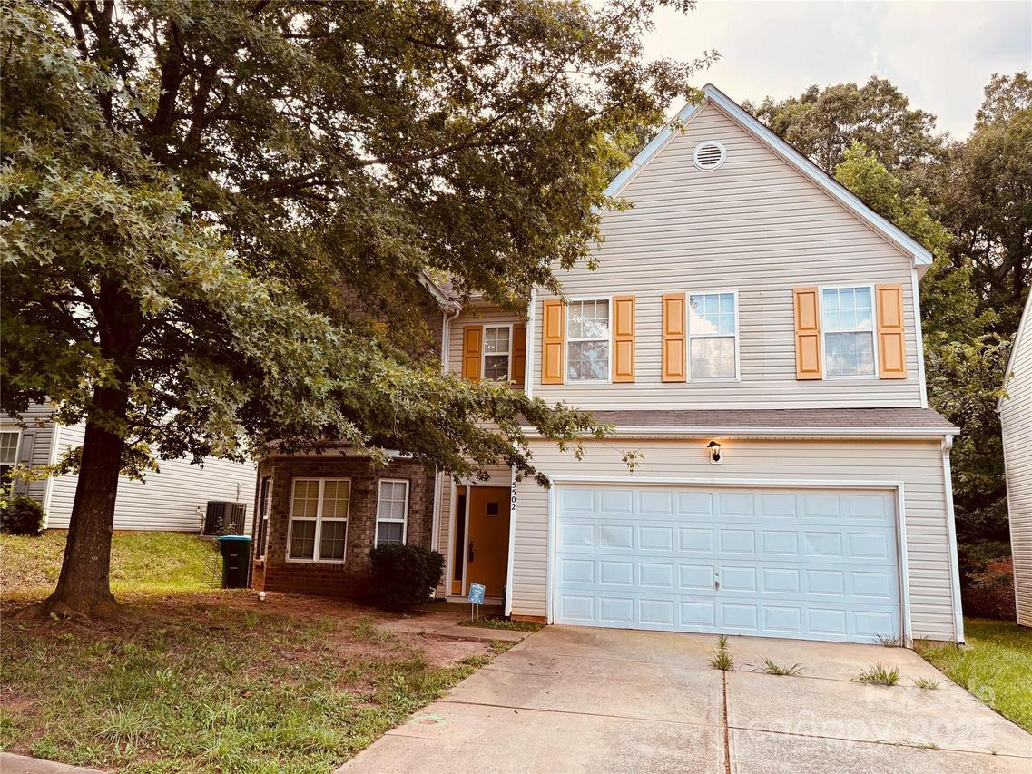 5502 Freestone Dr., Charlotte, NC 28216