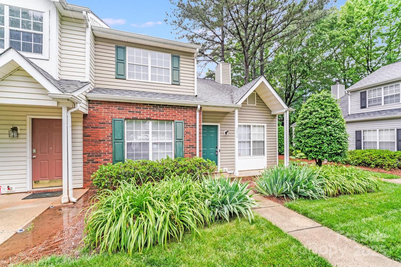5670 Prescott Ct., Charlotte, NC 28269