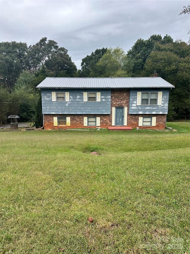 5079 Archdale Dr., Conover, NC 28613