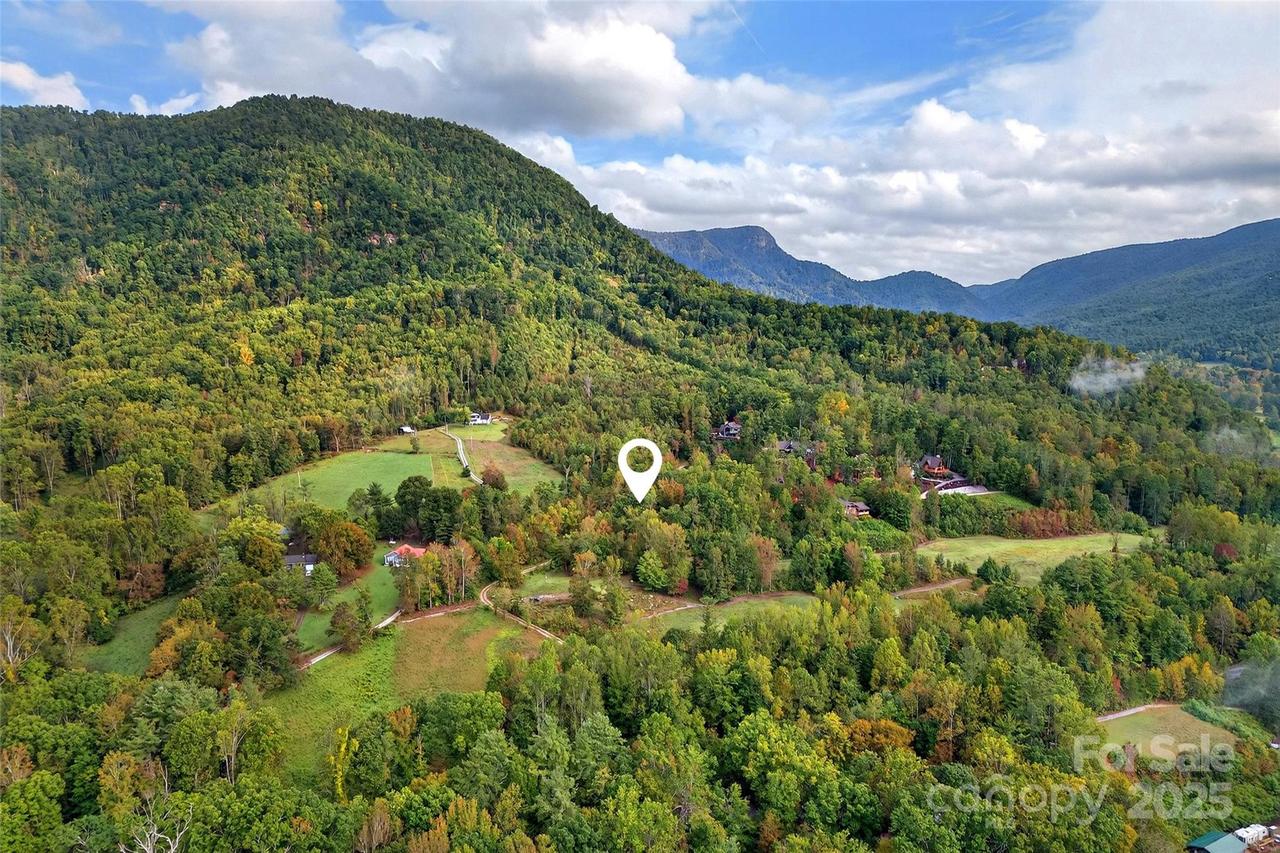 99999 Blue Ridge Dr., Marion, NC 28752