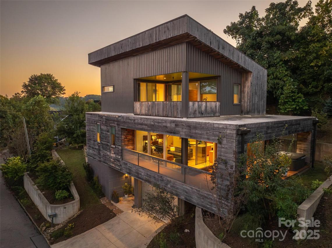 35 Jefferson Dr. #1, Asheville, NC 28801