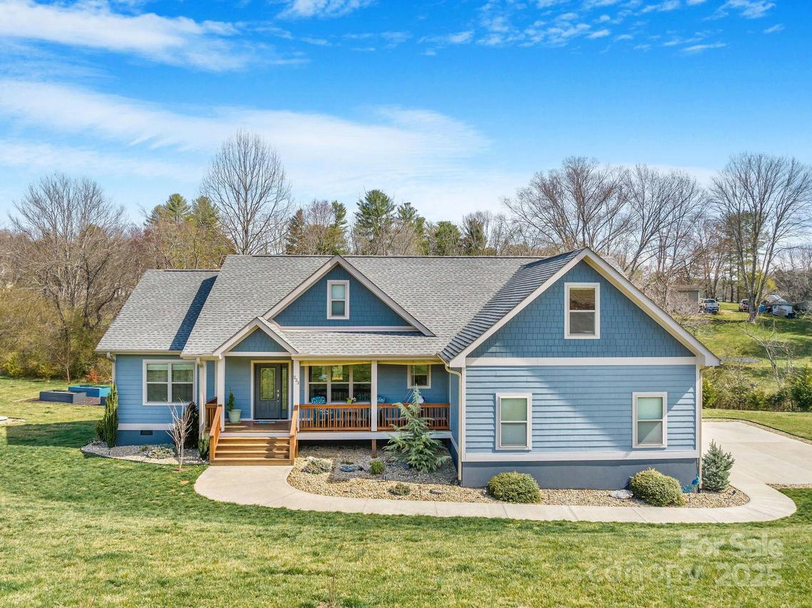 223 Reilly Dr., Leicester, NC 28748