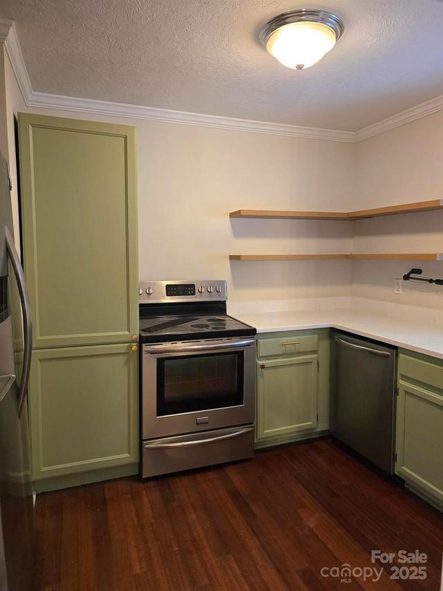 3300 Selwyn Farms Ln., Charlotte, NC 28209