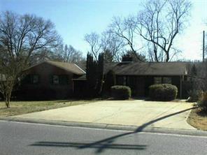 714 Brockbank Rd., Charlotte, NC 28209