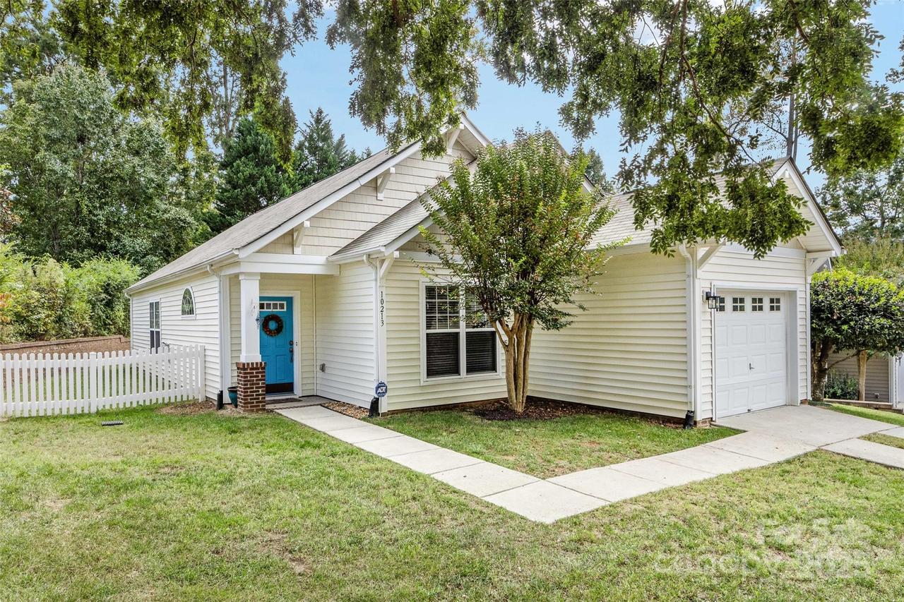 10213 Old Carolina Dr., Charlotte, NC 28214