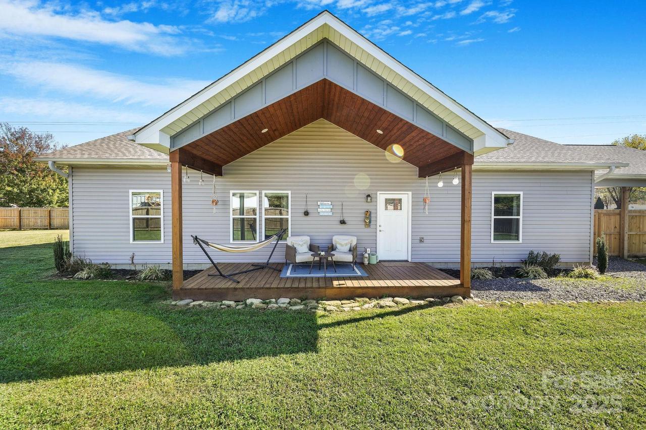 41 Utah Mountain Rd., Waynesville, NC 28785