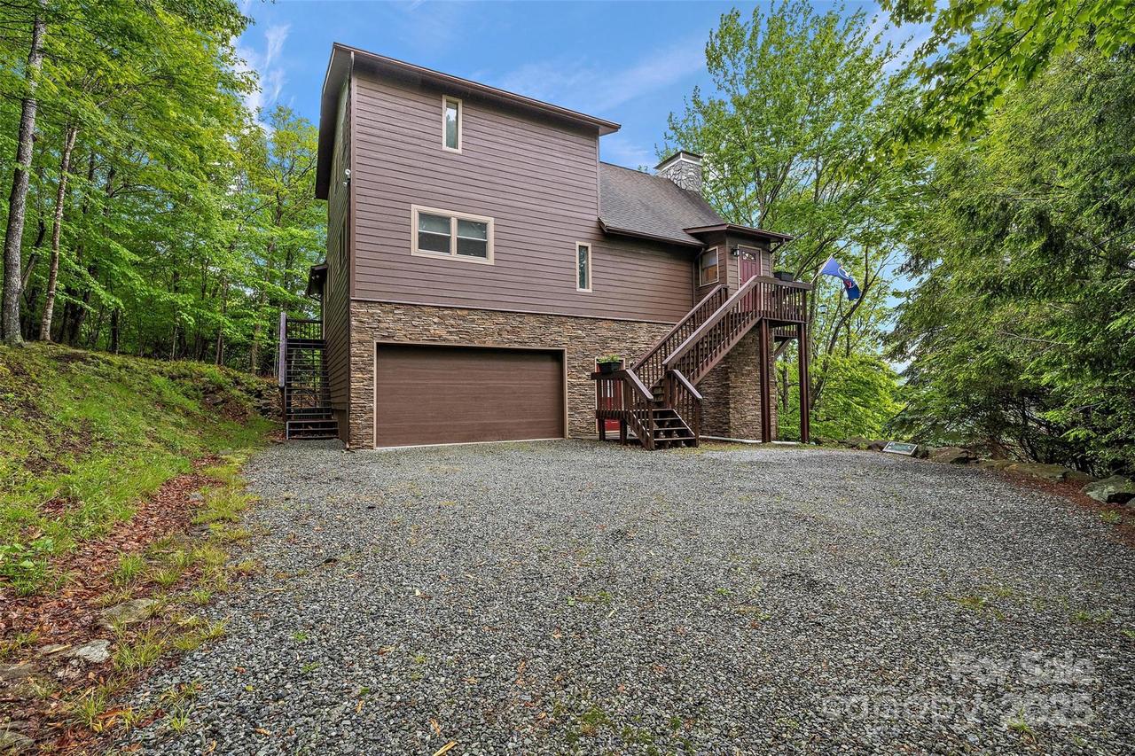331 Pinnacle Ridge Rd., Beech Mountain, NC 28604
