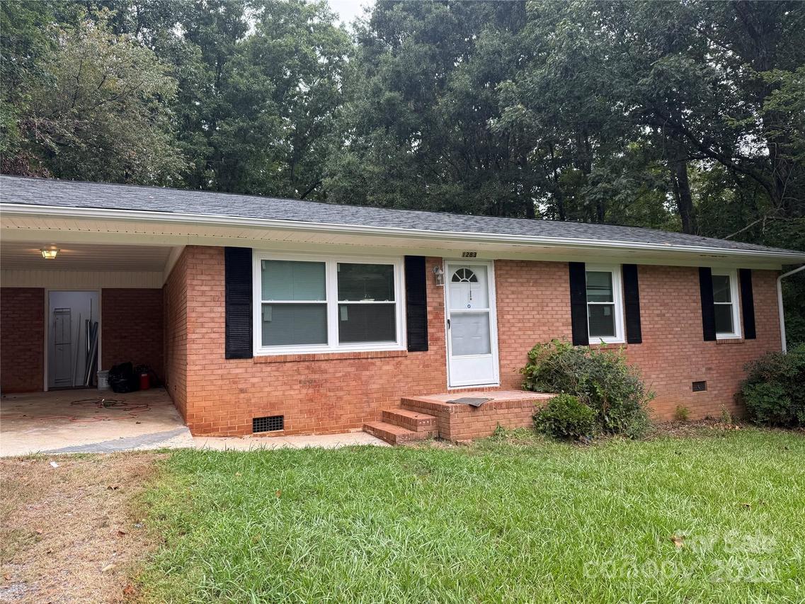 41283 Kings Rd., New London, NC 28127