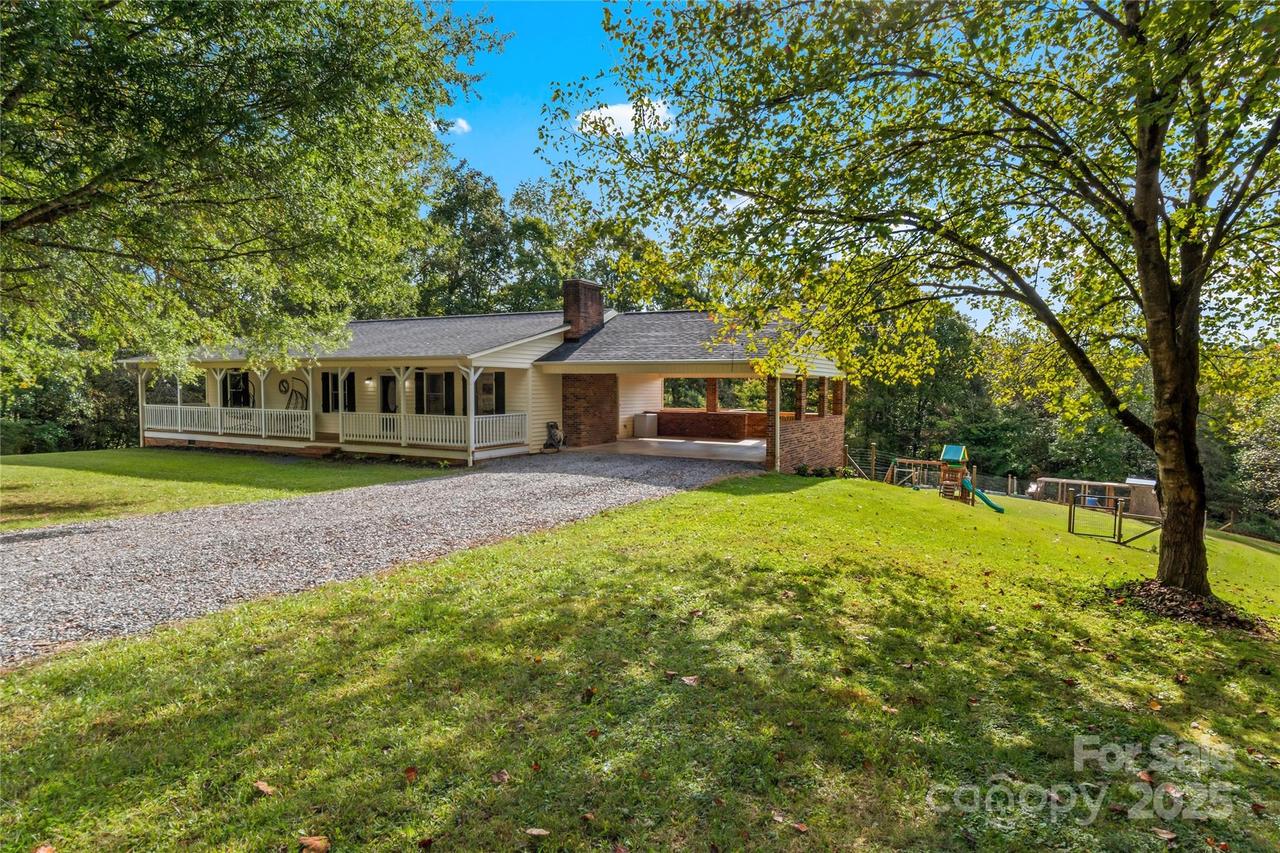 1627 Stony Knoll Rd., Dobson, NC 27017