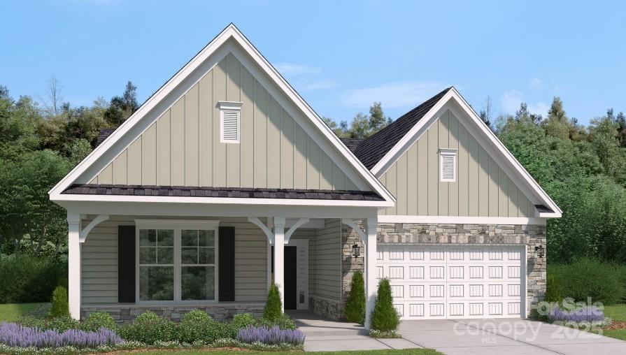 1052 Arundle Rd., Sherrills Ford, NC 28673