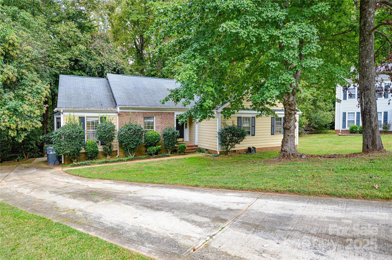 902 Eldorado Ave., Charlotte, NC 28262