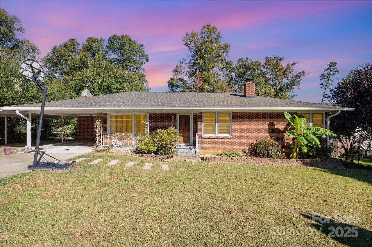 2234 Richland Ave., Gastonia, NC 28052
