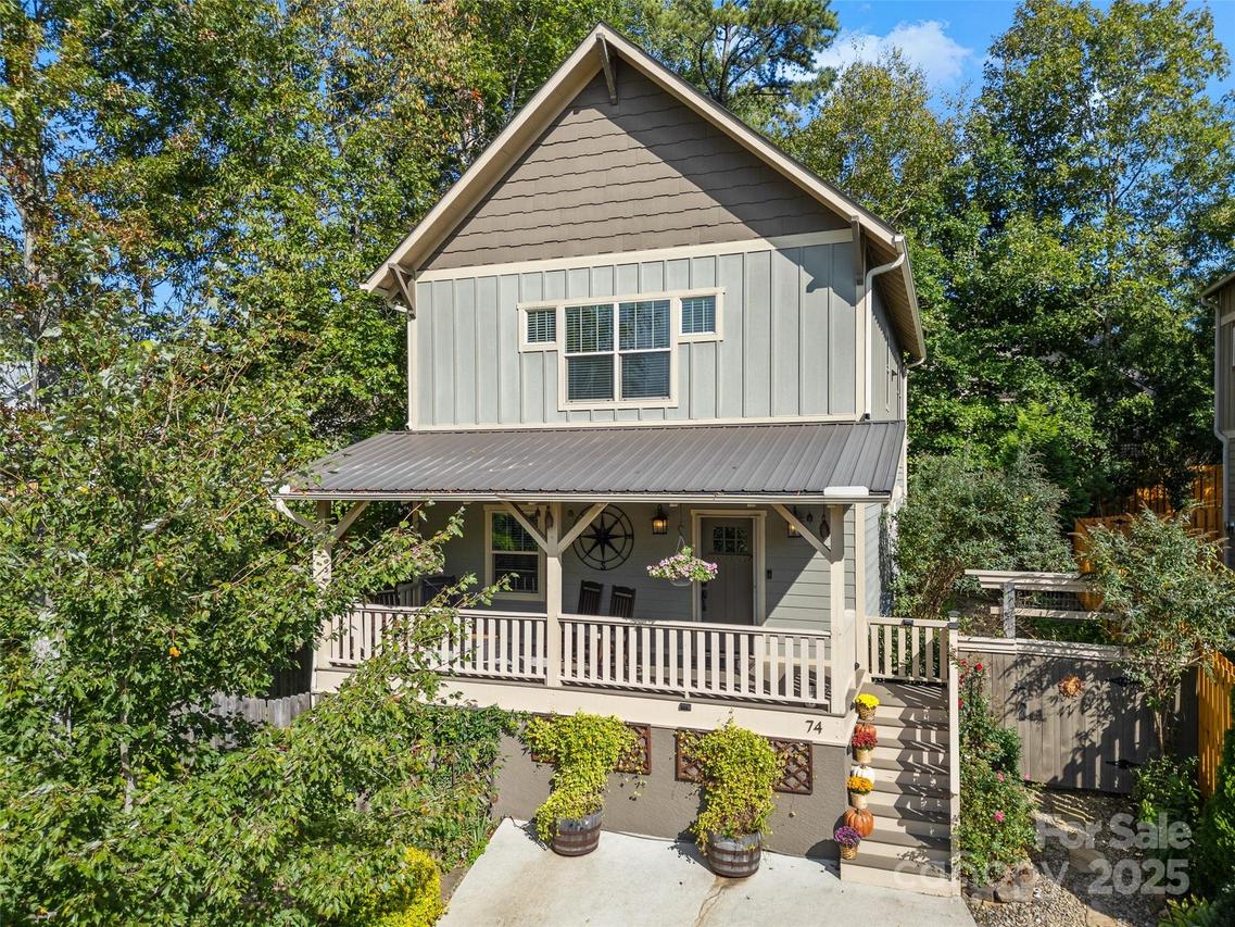 74 Locust St., Black Mountain, NC 28711