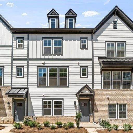 4028 Hidden Oaks Dr., Charlotte, NC 28205