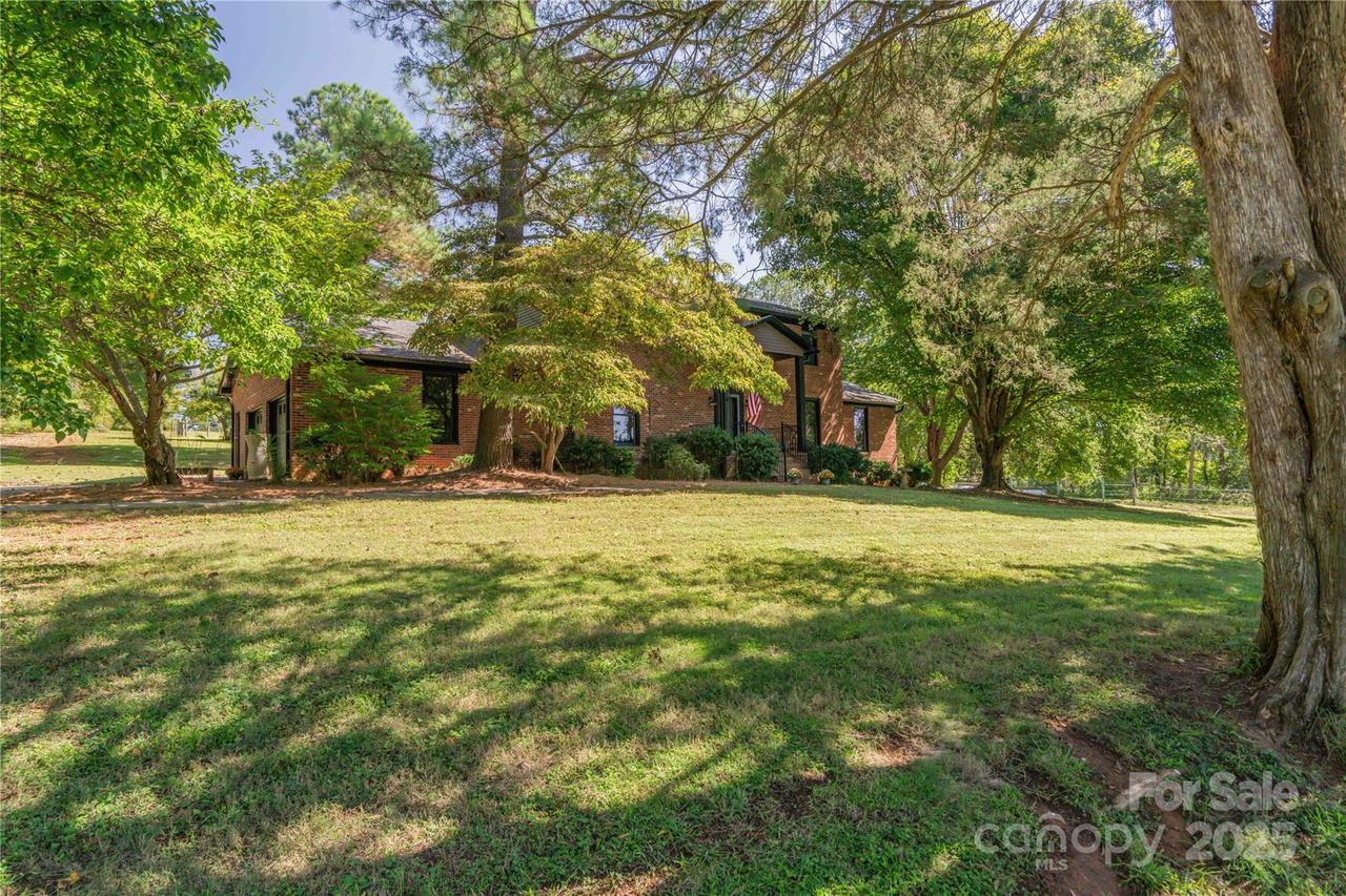 730 Four Brooks Rd., Winston Salem, NC 27107